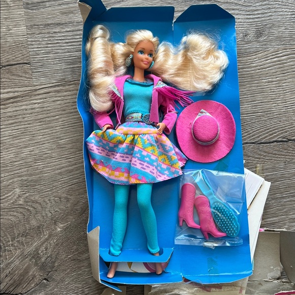 VINTAGE Western Fun BARBIE Mattel 1980’s in original box never removed from card - Picture 13 of 17